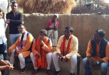 বাগান্ডী গ্রামের নিখোঁজ 2 যুবকের খোঁজ নিলেন সাংসদ জ্যোতির্ময় সিং মাহাতো।