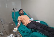 অপরিচিত এক মূমূর্ষ ব্যক্তি কে রক্ত দান