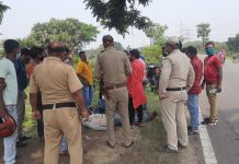 পথ দুর্ঘটনায় আহত দুই বাইক আরোহী।