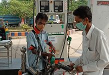 পুরুলিয়ায় সেঞ্চুরি করল পেট্রোল