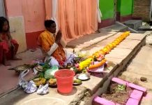 পুরুলিয়া : রাঙ্গাডি সুবর্ণ বণিক দূর্গা পূজা কমিটির খুঁটি পুজো।