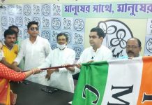 বলরামপুর গ্রাম পঞ্চায়েতের চার বিজেপি সদস্যের তৃণমূলে যোগদান।