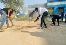 বলরামপুরে তৃণমূল যুব কংগ্রেসের সাফাই অভিযান।