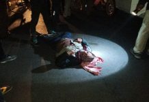 ডাম্পারের সাথে মোটরসাইকেলের সংঘর্ষে গুরুতর আহত মোটরসাইকেল চালক।