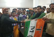 বিজেপির জেলা সভাপতির বাড়ির পাশের বিজেপি পরিচালিত গ্রাম পঞ্চায়েত দখল করল তৃণমূল।