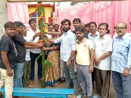 খুঁটি পুজোর আয়োজন করল রঘুনাথপুর মিশনরোড সার্বজনীন দুর্গাপুজো কমিটি।