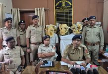 বাঘমুণ্ডিতে মোটরসাইকেল চুরি চক্রের পর্দাফাঁস, উদ্ধার ১১টি বাইক।