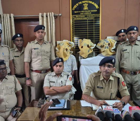 বাঘমুণ্ডিতে মোটরসাইকেল চুরি চক্রের পর্দাফাঁস, উদ্ধার ১১টি বাইক।